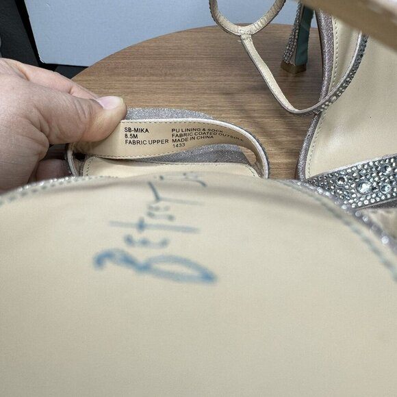 Betsey Johnson Flare Sparkly Rhinestone Square Toe Heels Silver Sandals Size 8.5 - Picture 2 of 8